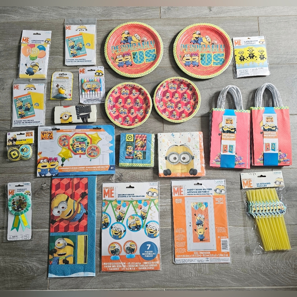 MINIONS Birthday Party Bundle NWT 🎉
